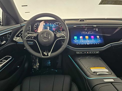New 2026 Mercedes-Benz E 350 Sedan image 18
