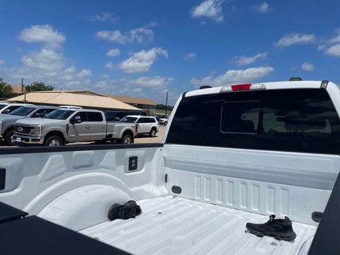 Used 2024 Ford F250 Lariat w/ Sport Appearance Package AWD/4WD image 9