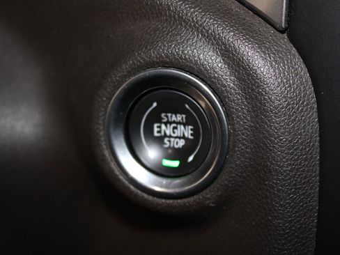 Used 2019 Chevrolet Silverado 1500 LT w/ All-Star Edition image 27