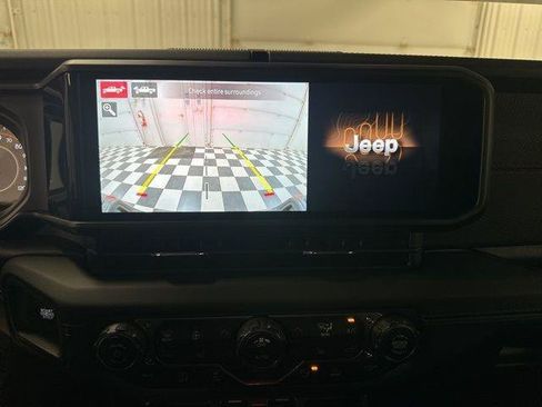New 2026 Jeep Gladiator Rubicon AWD/4WD image 18