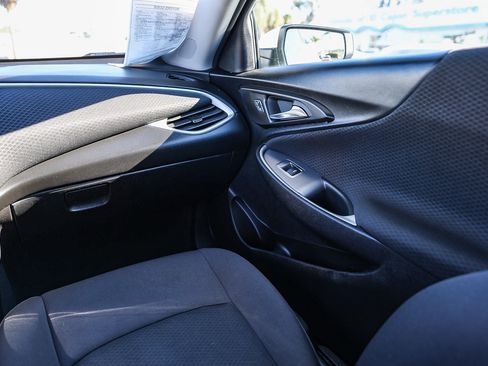 Used 2023 Chevrolet Malibu LT image 5