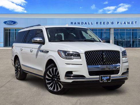 Used 2024 Lincoln Navigator L Black Label AWD/4WD image 1