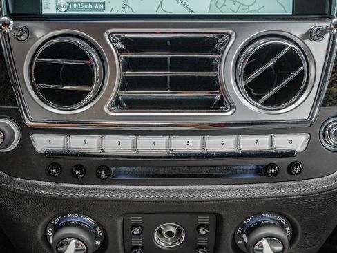 Used 2014 Rolls-Royce Ghost image 34