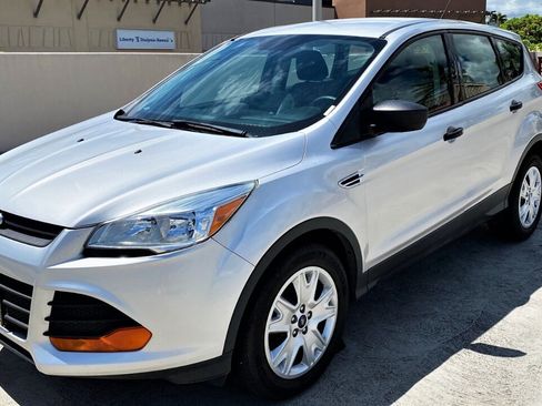 Used 2016 Ford Escape S FWD image 1