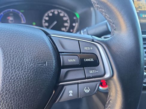 Used 2018 Honda Accord EX-L image 25