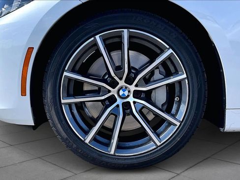 Used 2025 BMW 430i Convertible image 9