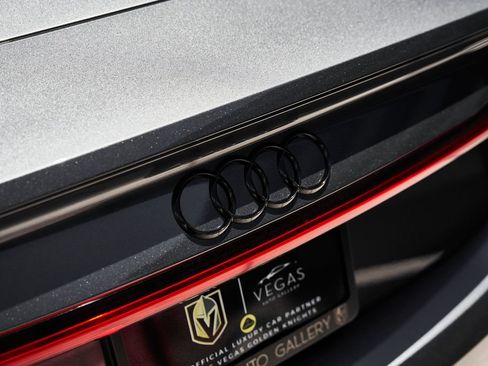 Used 2024 Audi RS 7 Performance AWD/4WD image 10