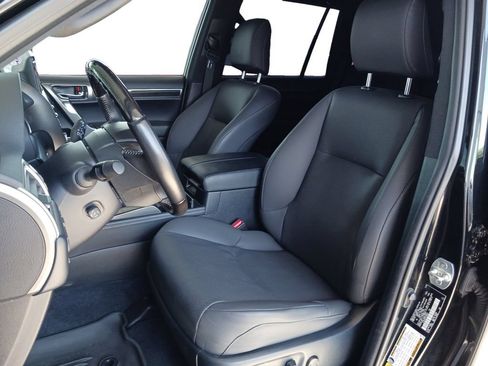 Used 2023 Lexus GX 460 Premium w/ Premium Package AWD/4WD image 28