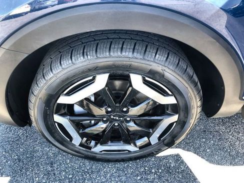 Used 2025 Kia Telluride S image 10