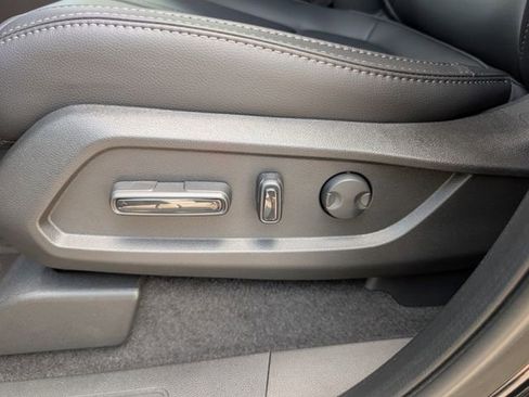 New 2026 Honda Pilot Touring image 16