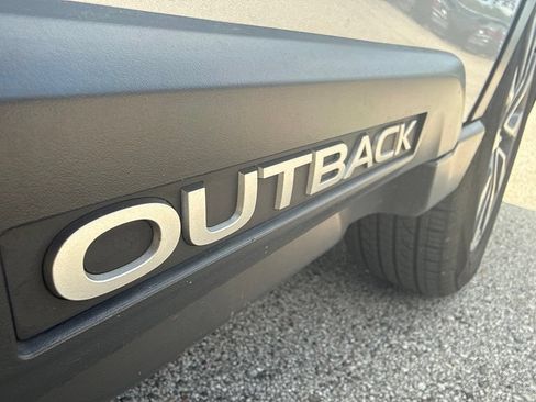 Used 2025 Subaru Outback Limited w/ Popular Package #2 AWD/4WD image 29