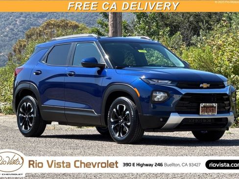 Used 2023 Chevrolet TrailBlazer LT FWD image 1