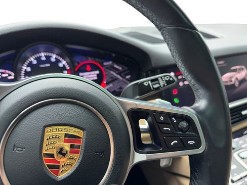 Used 2023 Porsche Cayenne Platinum Edition AWD/4WD image 44