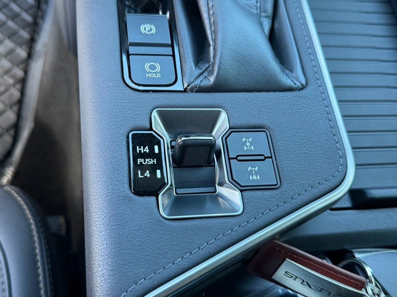 Used 2024 Lexus GX 550 AWD/4WD image 29
