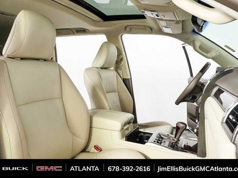 Used 2019 Lexus GX 460 Premium w/ Premium Package AWD/4WD image 23