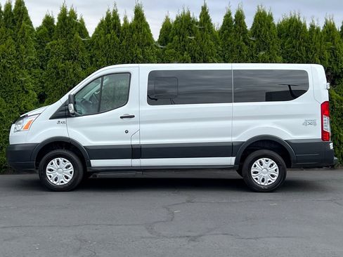 Used 2018 Ford Transit 150 XLT image 7