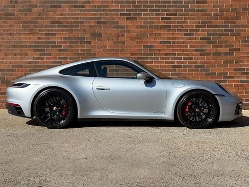 Certified 2022 Porsche 911 Carrera 4 GTS image 8