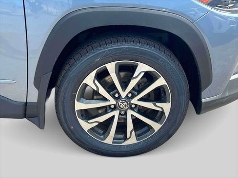 Certified 2024 Toyota Corolla Cross XLE w/ Convenience Package AWD/4WD image 12