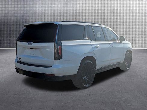 Used 2023 Cadillac Escalade Sport Platinum w/ LPO, ONYX Package image 5