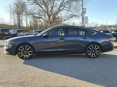 Used 2024 Honda Accord Touring image 6