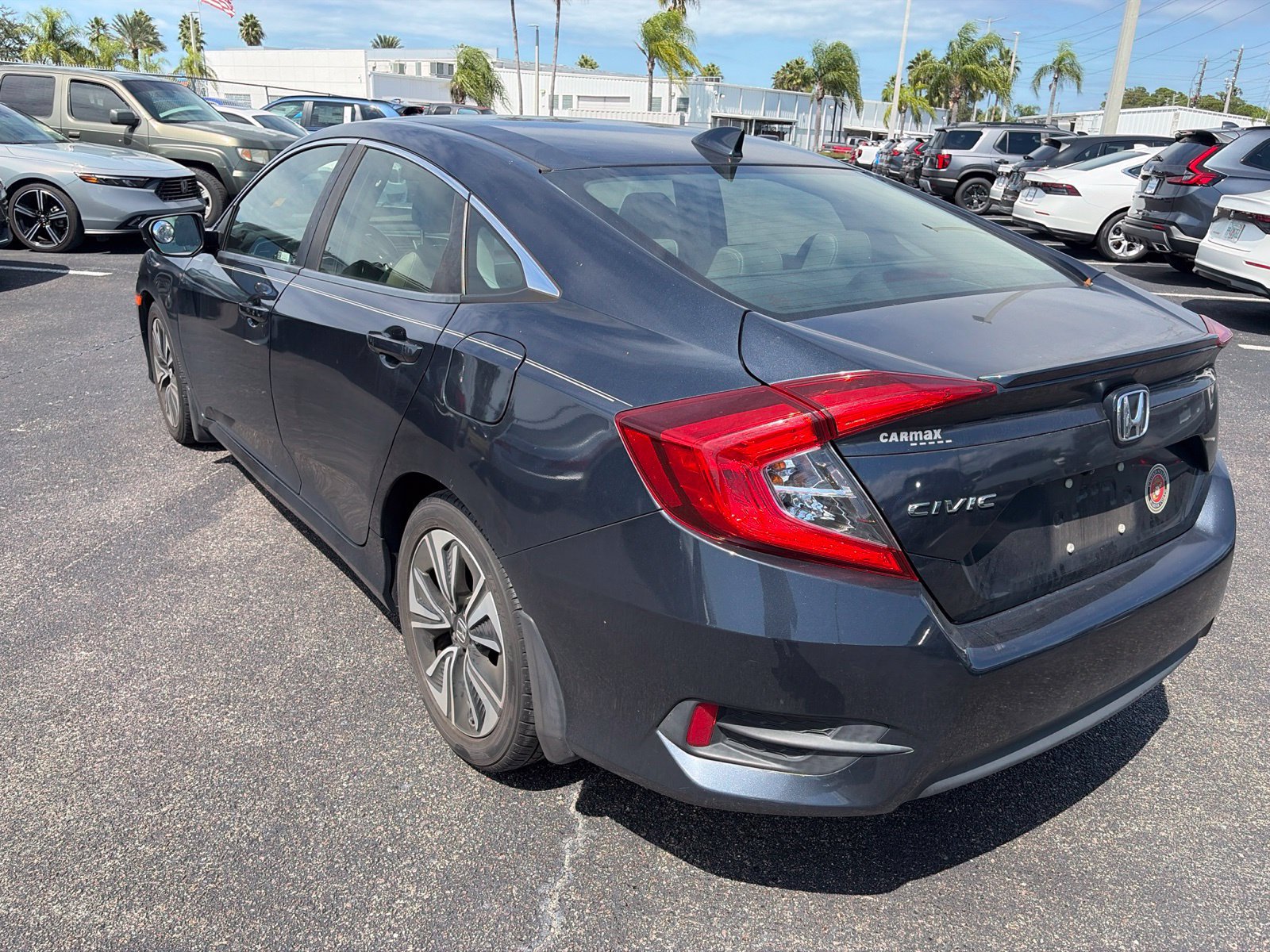 Used 2018 Honda Civic EX-L image 5