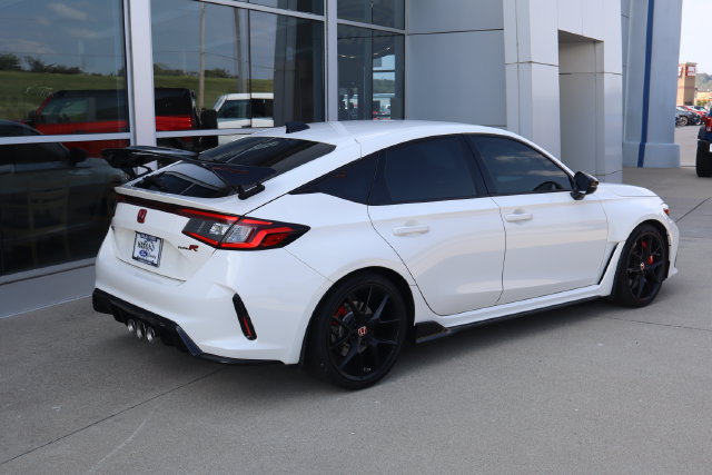 Used 2025 Honda Civic Type R image 3