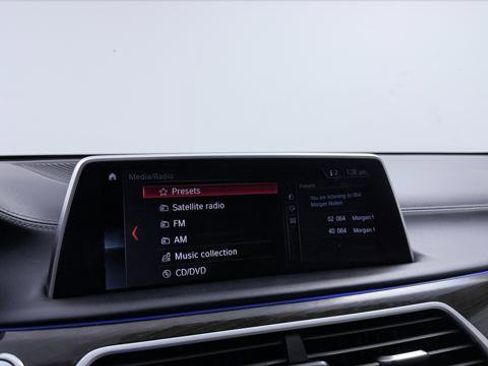 Used 2020 BMW 740i w/ Cold Weather Package RWD image 30