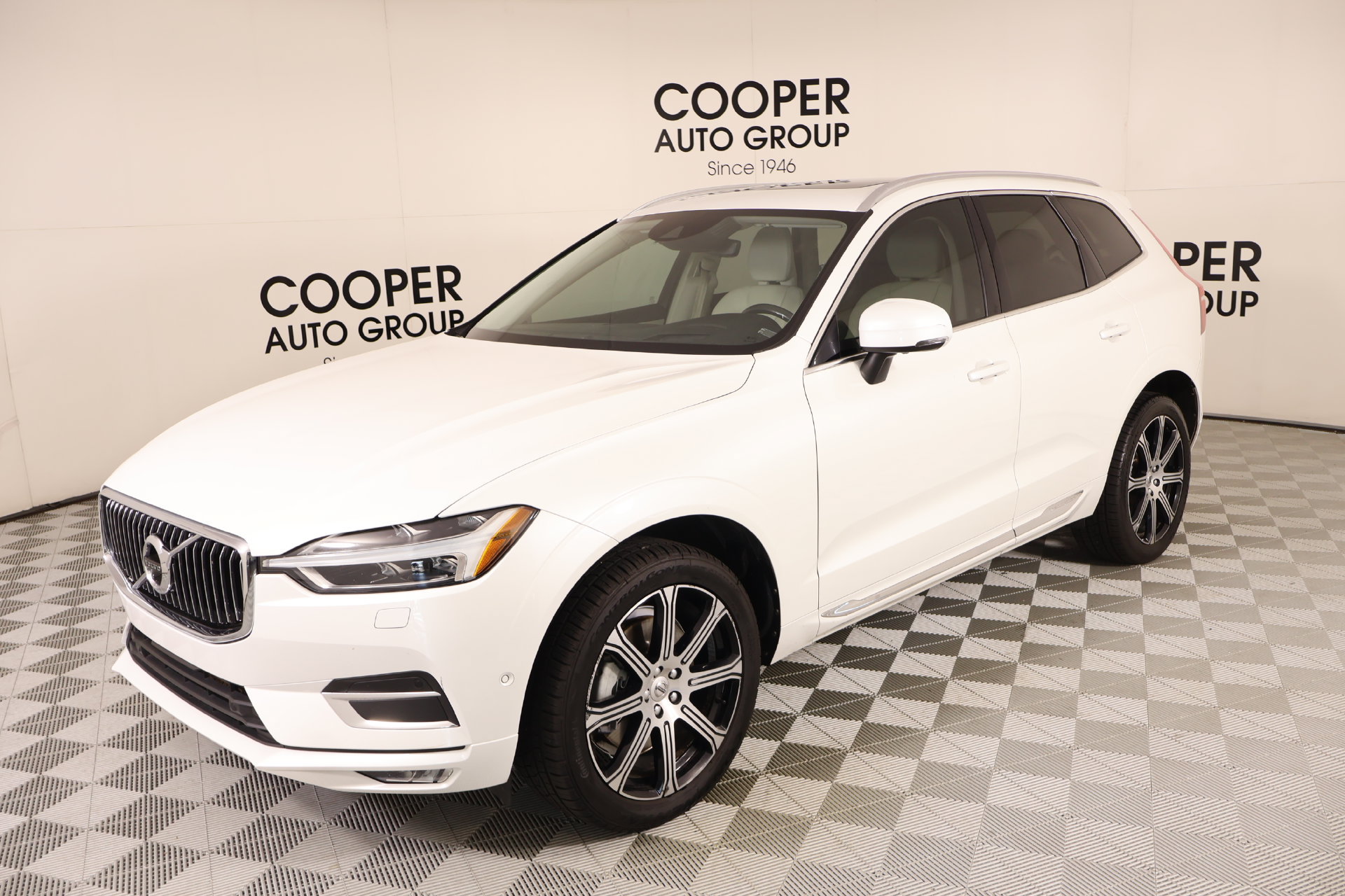Used 2020 Volvo XC60 T6 Inscription AWD/4WD image 11
