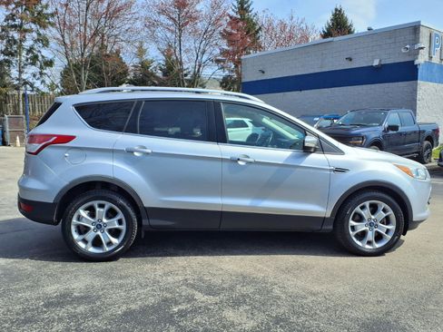 Used 2015 Ford Escape Titanium image 2