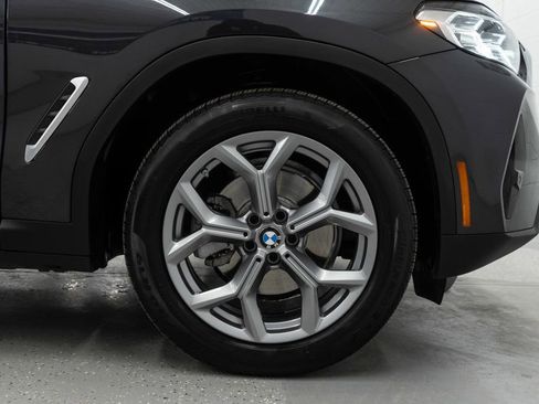 Used 2025 BMW X4 xDrive30i w/ Premium Package image 39