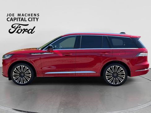 Used 2025 Lincoln Aviator Black Label AWD/4WD image 8