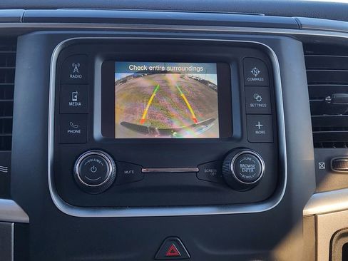 Used 2022 RAM 1500 Classic SLT image 18