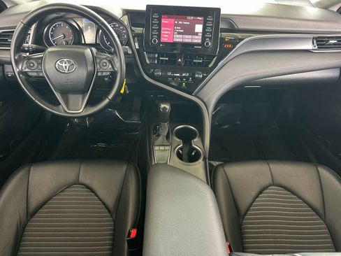 Used 2024 Toyota Camry SE FWD image 12