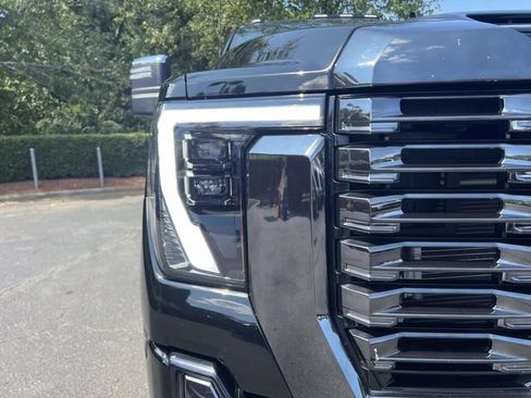 Used 2024 GMC Sierra 2500 Denali Ultimate AWD/4WD image 41