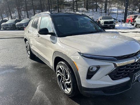 New 2026 Chevrolet TrailBlazer RS w/ Convenience Package image 3