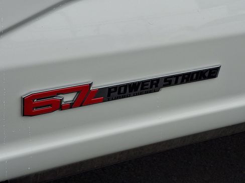 Used 2024 Ford F250 Limited w/ FX4 Off-Road Package image 32