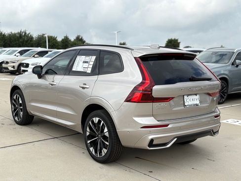New 2026 Volvo XC60 B5 Plus w/ Protection Package Premier image 5