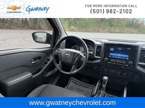 Used 2024 Nissan Frontier SV image 24