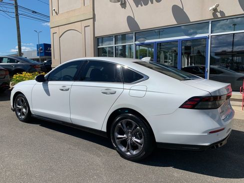 Used 2023 Honda Accord EX-L image 5