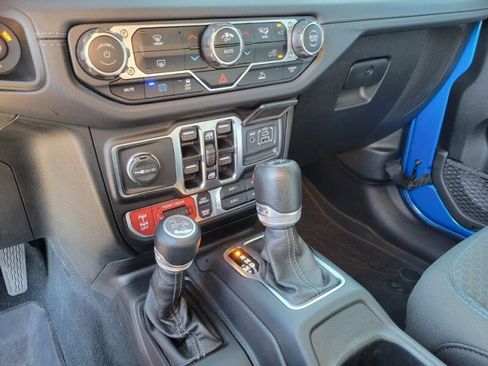 Used 2024 Jeep Wrangler Unlimited Rubicon 4xe w/ Technology Group image 21