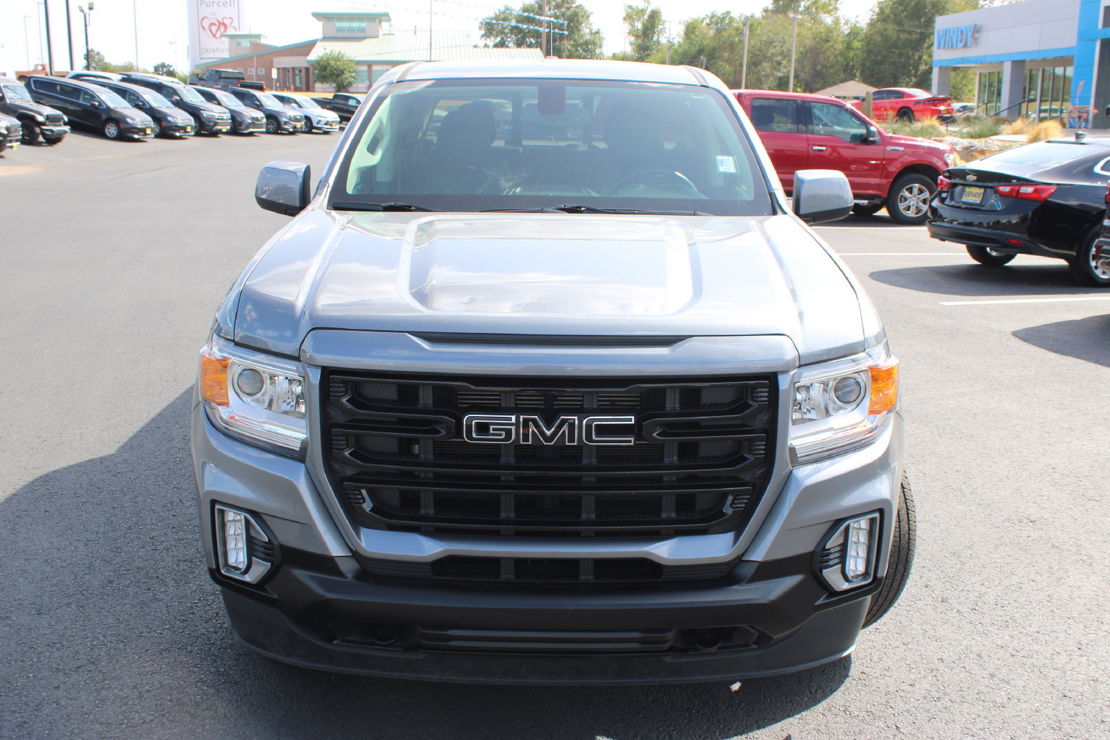 Used 2022 GMC Canyon Elevation w/ Elevation Premium Package AWD/4WD image 4