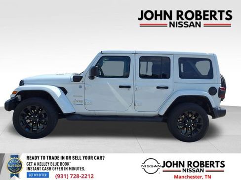Used 2022 Jeep Wrangler Unlimited Sahara w/ Cold Weather Group image 4