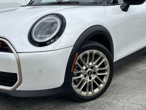 Used 2025 MINI Cooper S FWD image 9