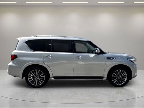 Used 2019 INFINITI QX80 Luxe w/ 22" Wheel Package RWD image 6