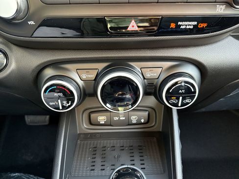 New 2026 Hyundai Venue SEL image 19