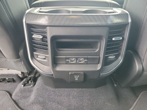 Used 2025 RAM 1500 Big Horn AWD/4WD image 13