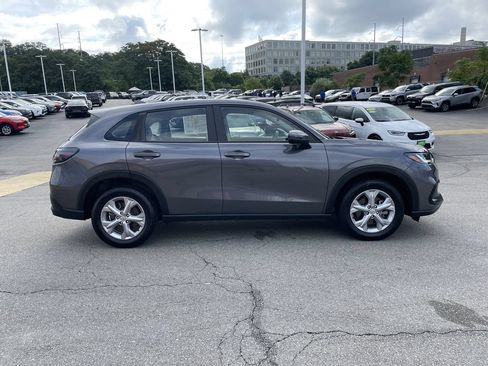 Used 2023 Honda HR-V LX image 7