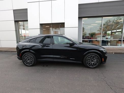 Certified 2025 Ford Mustang Mach-E Premium image 2