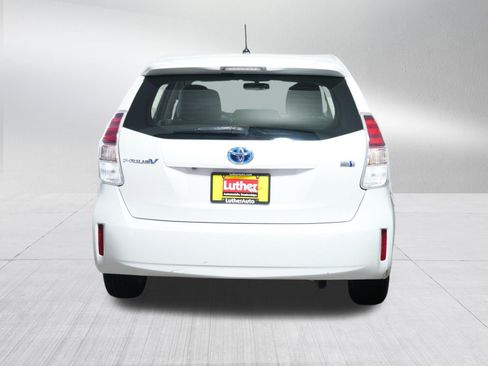 Used 2016 Toyota Prius V Two FWD image 6