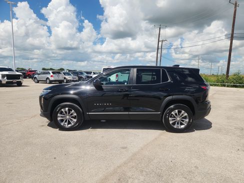 Used 2026 Chevrolet Equinox LT FWD image 4